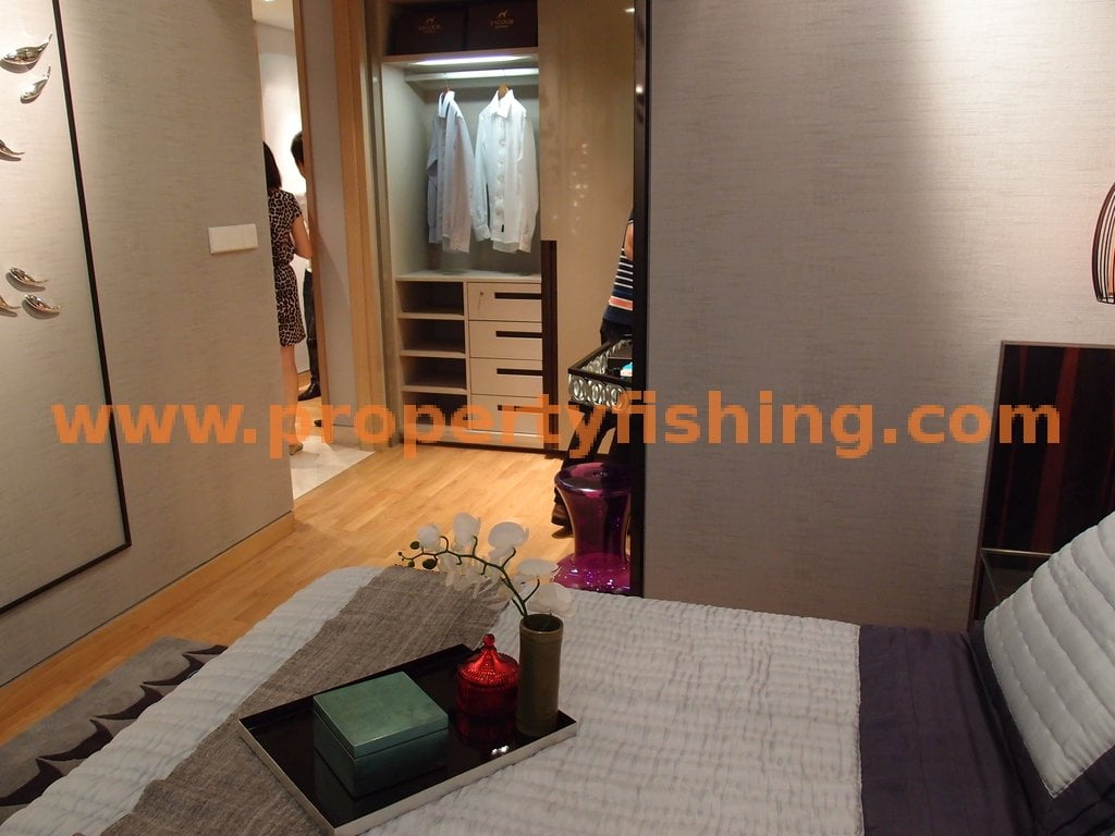 ers Showflat 3 Bedroom with Yard - Master Bedroom