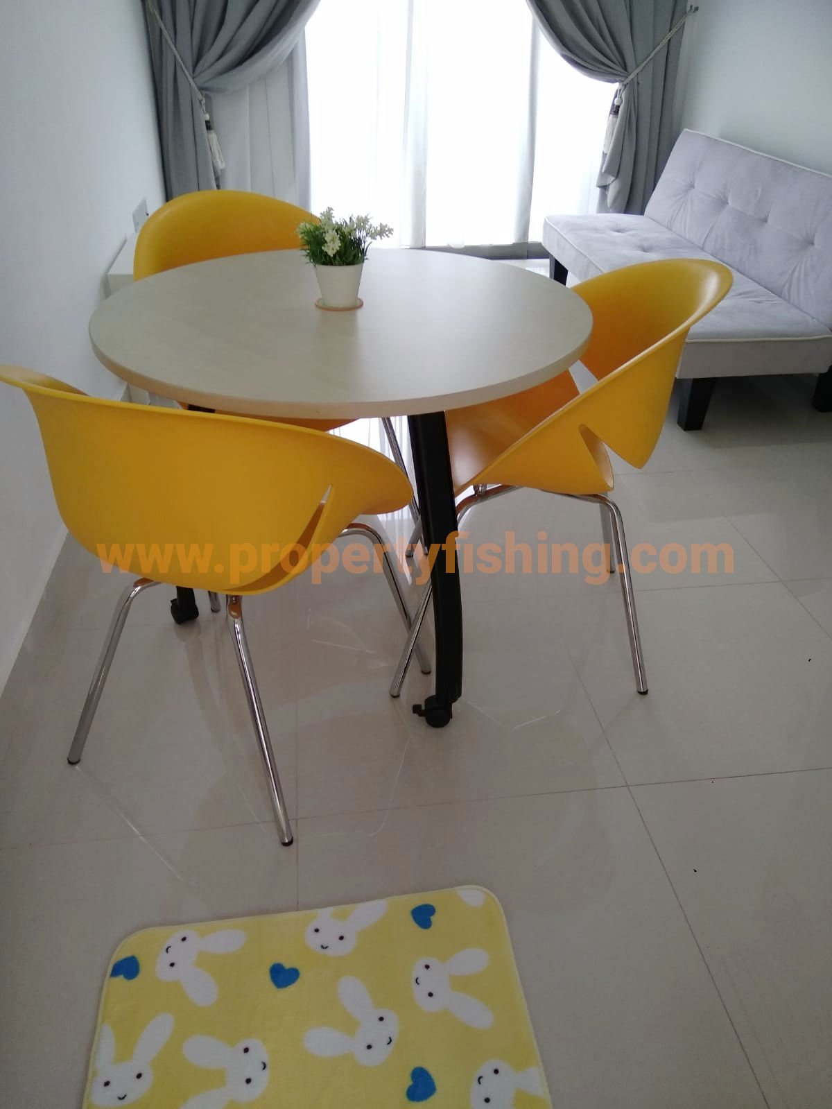 Idyllic Suites Living 2