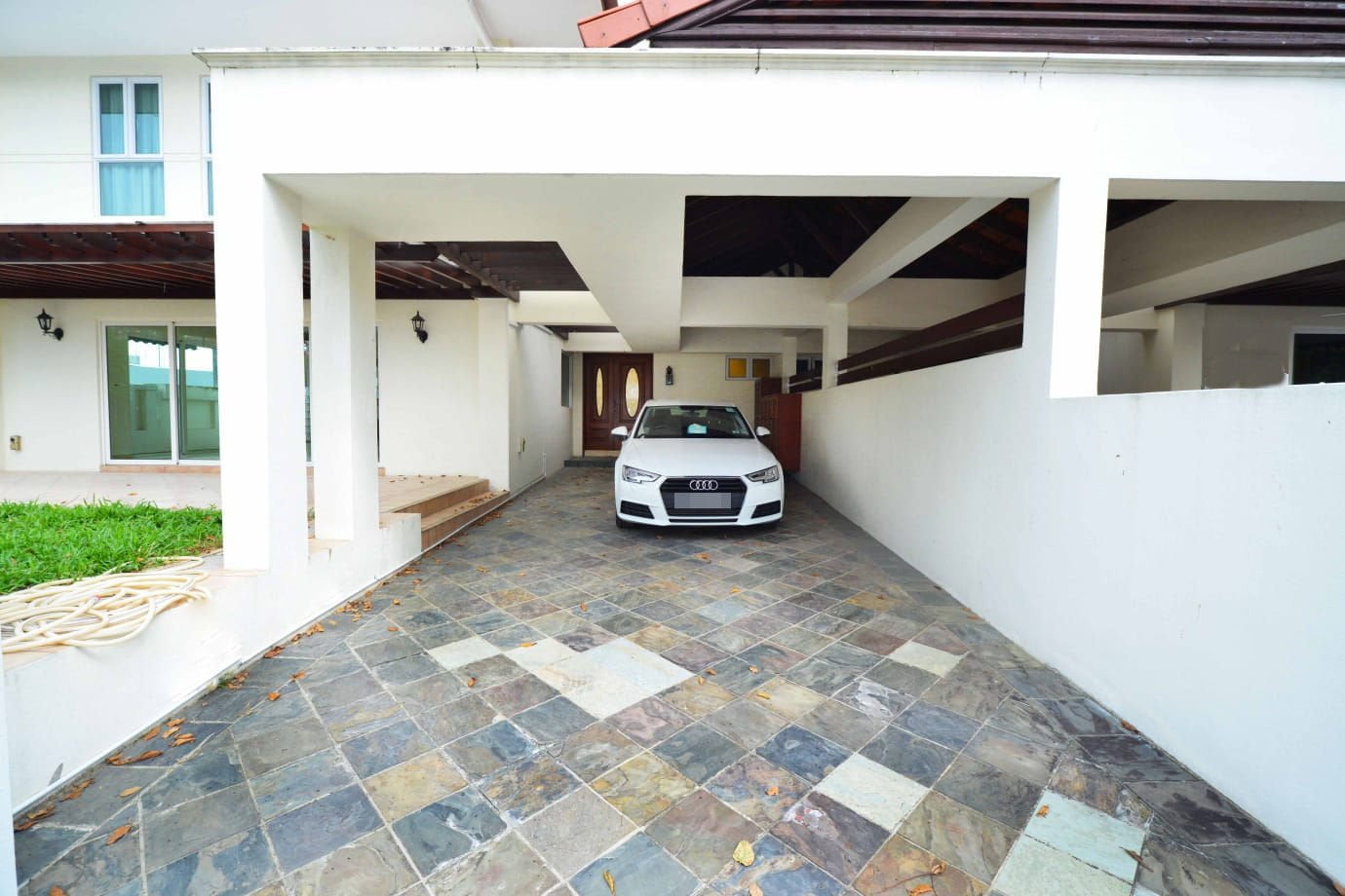 Lily Avenue Semi D Driveway