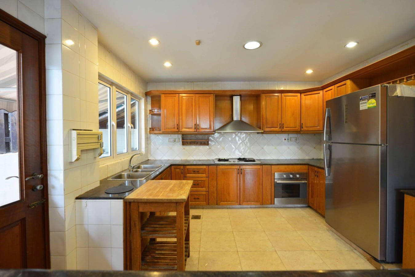 Lily Avenue Semi D Kitchen 2