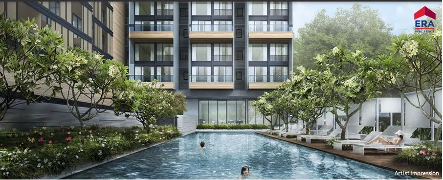 Lloyd Sixtyfive Swimming Pool